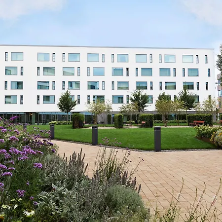 Отель By Marriott Ostbahnhof 4*